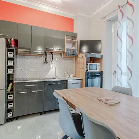 Guesthost - Mm Carducci Comfy With Terrace דירה *