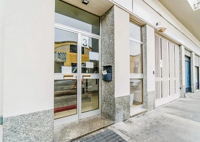 Guesthost - Mm Carducci Comfy With Terrace