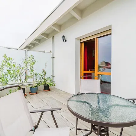 Апартаменты Guesthost - Mm Carducci Comfy With Terrace *