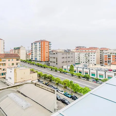 Guesthost - Mm Carducci Comfy With Terrace Апартаменты