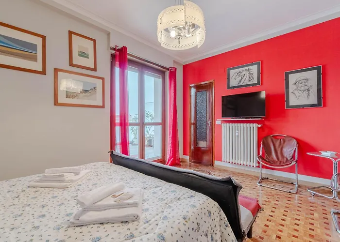 Guesthost - Mm Carducci Comfy With Terrace